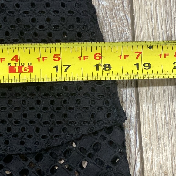 J CREW Black Ruffle Eyelet One Shoulder Top Sz 4 - Picture 12 of 16